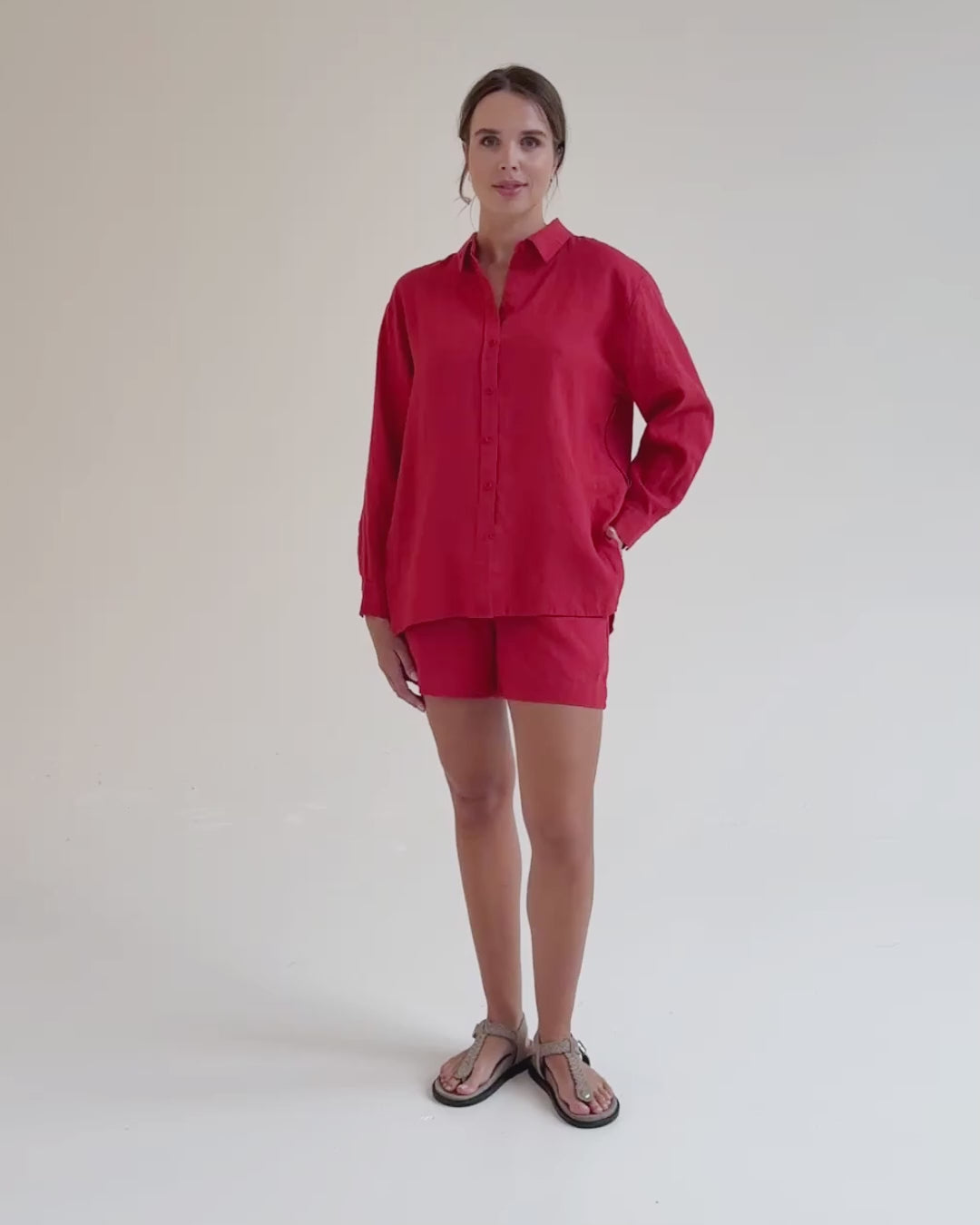 Long-Sleeve Linen Shirt ISLAY in Aurora red | MagicLinen