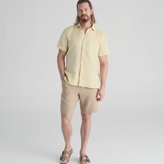 Men's classic linen shorts GLENCOE in Wheat - MagicLinen