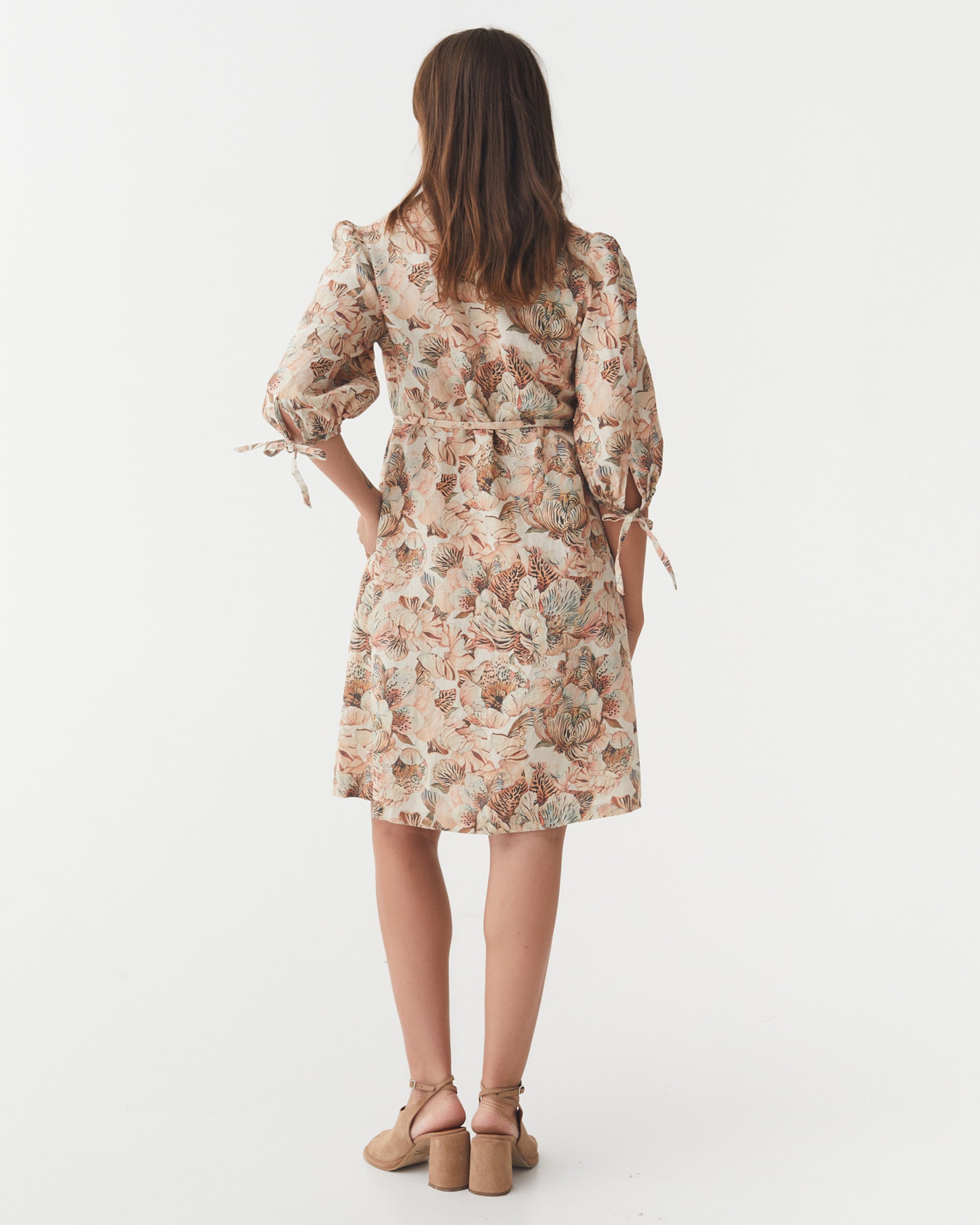 Puff Sleeve Linen Dress VILNIUS in Wilderness Bloom | MagicLinen