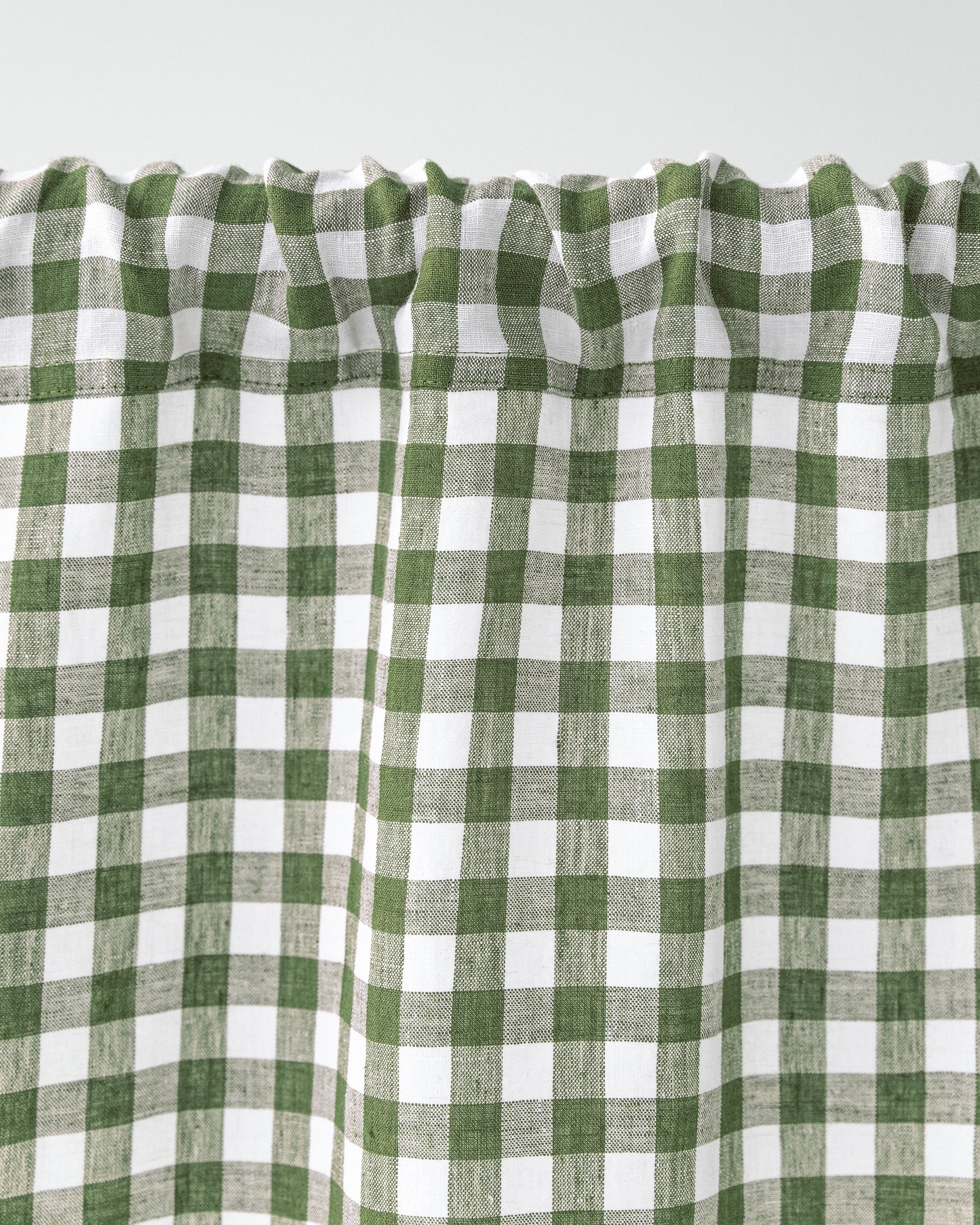 Rod pocket linen curtain panel (1 pcs) in Forest green gingham - MagicLinen