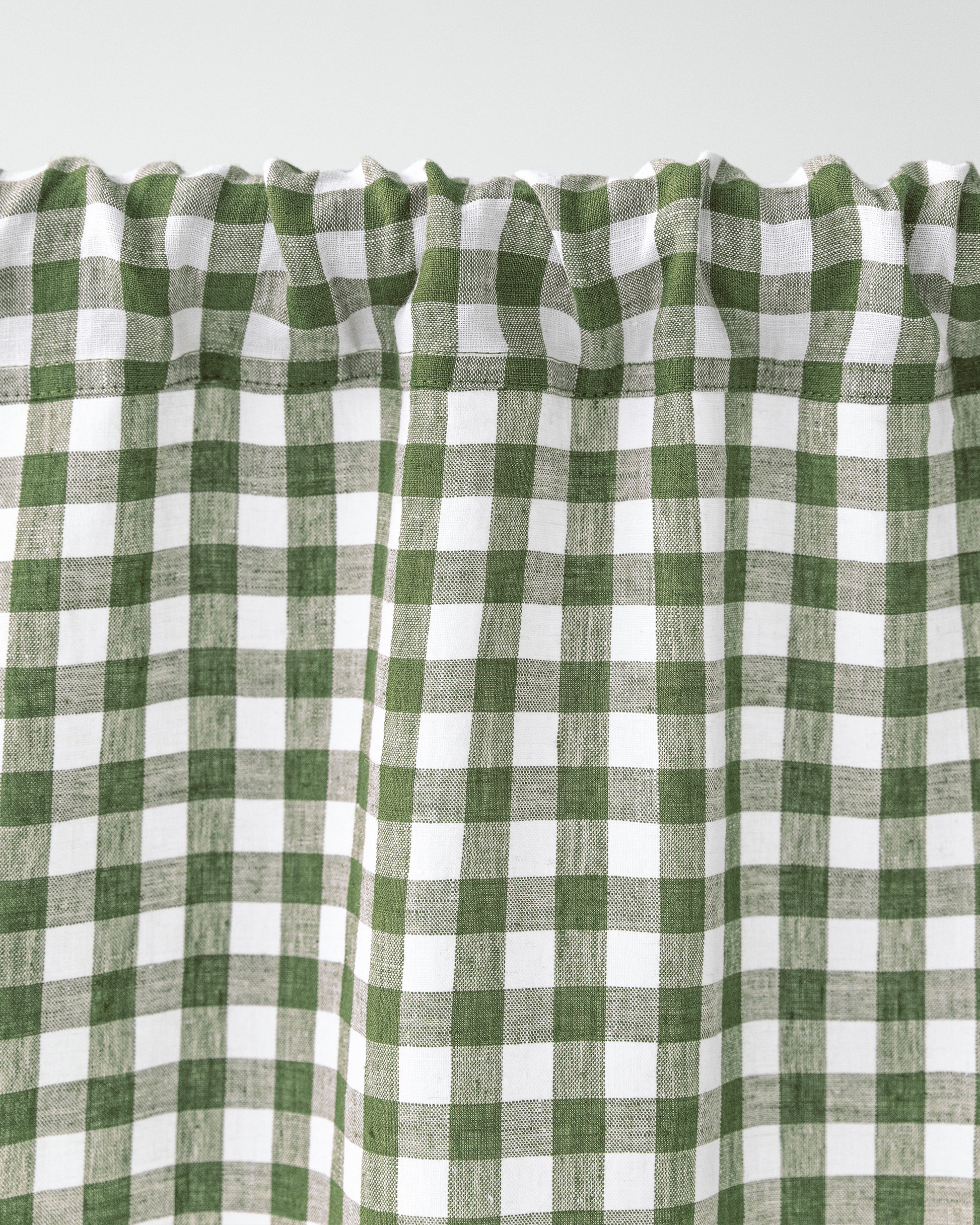 Rod pocket linen curtain panel (1 pcs) in Forest green gingham - MagicLinen
