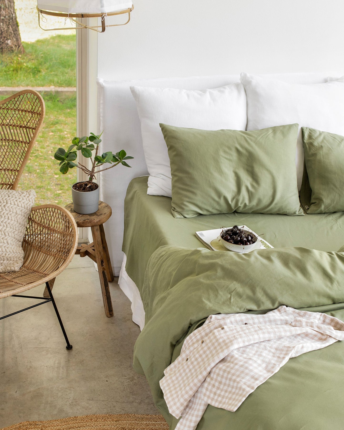 Sage linen-cotton pillowcase - MagicLinen