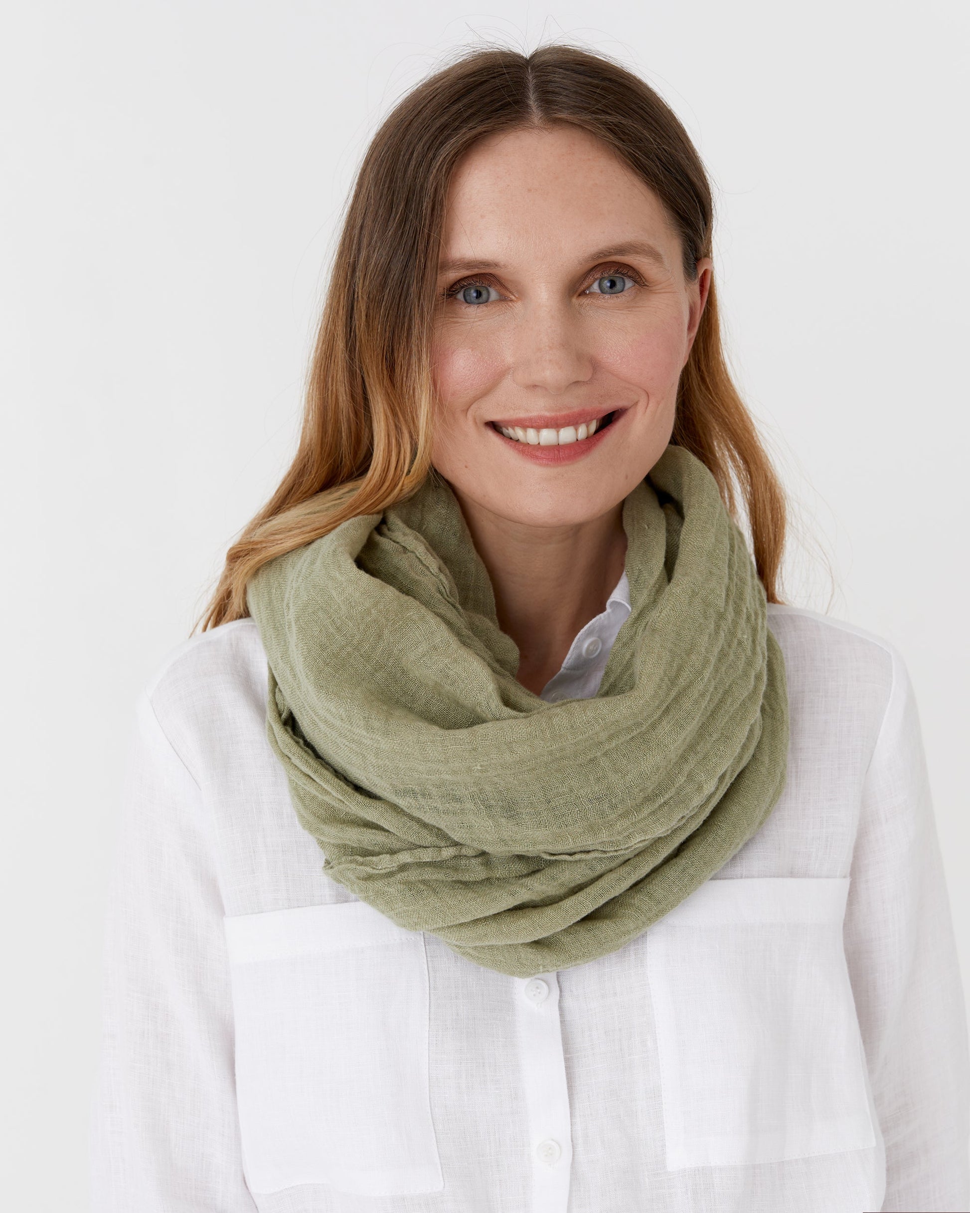 Sage linen scarf - MagicLinen