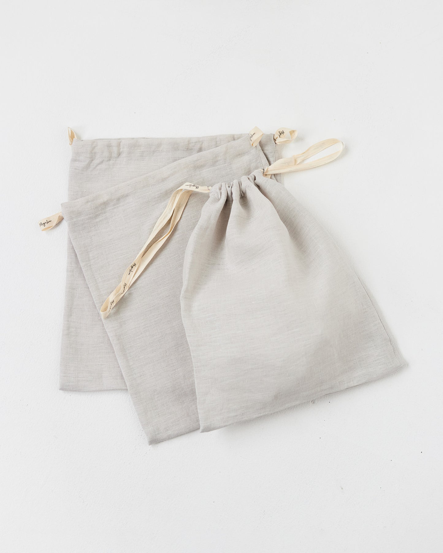 Set mit zwei Zero Waste Leinen-Produktbeuteln