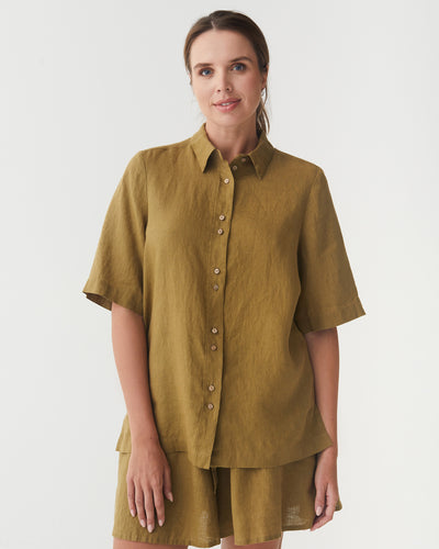 Short Sleeve Linen Shirt LOIRE in Khaki green | MagicLinen modelBoxOn