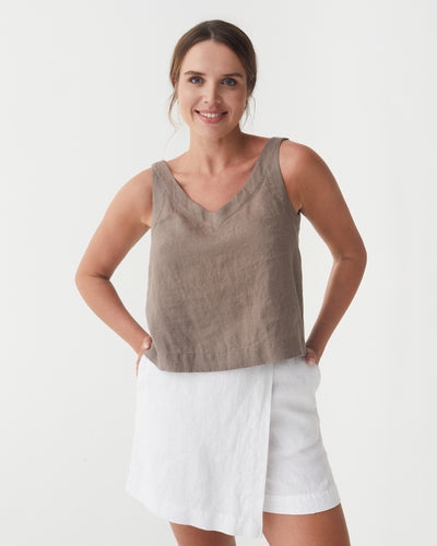 Sleeveless Linen Top DOURO in Deep taupe | MagicLinen modelBoxOn