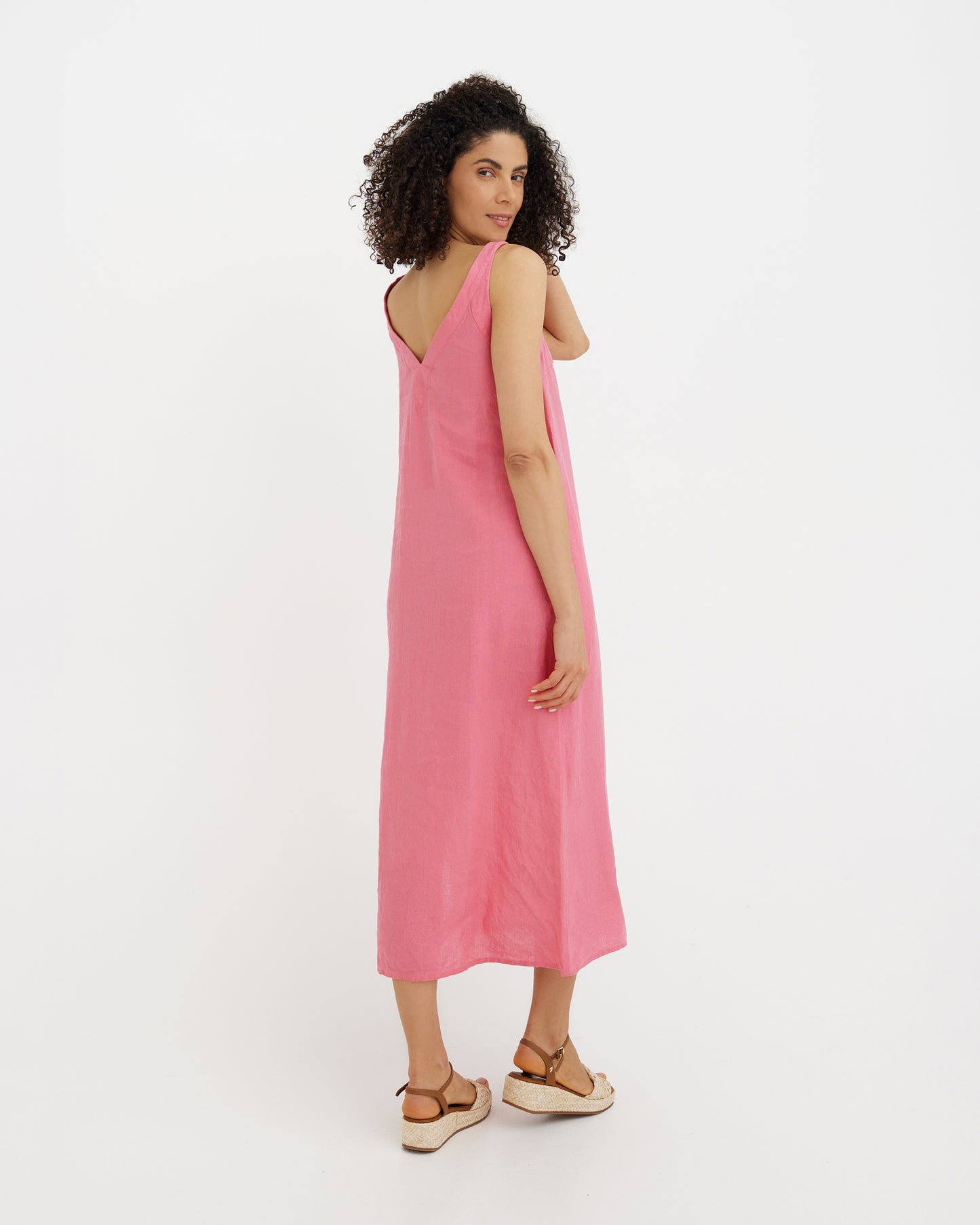 Sleeveless maxi linen dress BOVA in Flamingo | MagicLinen modelBoxOn2