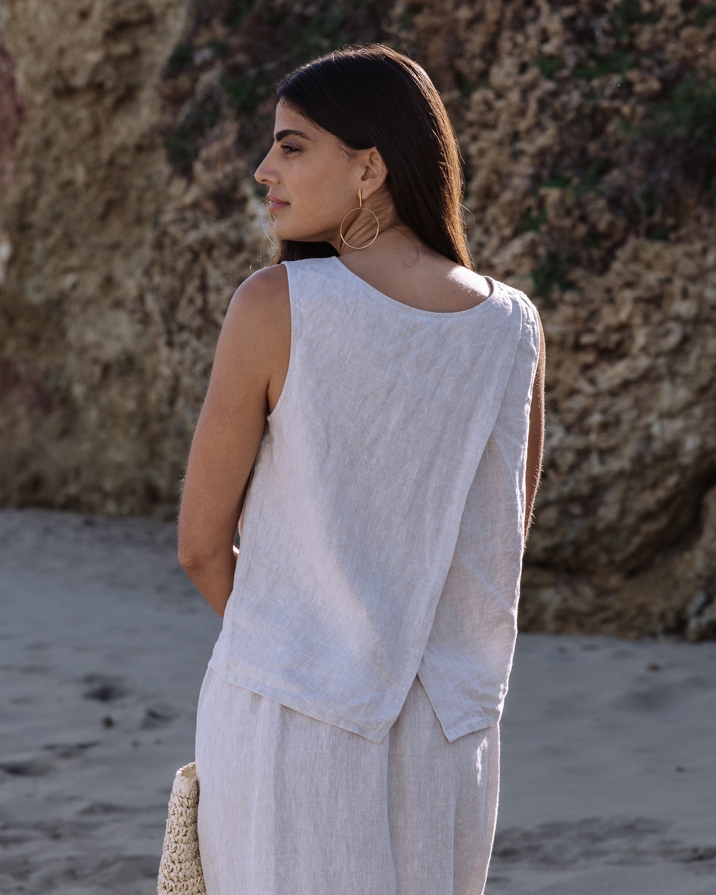 Split Back Linen Top TONGA in Natural melange | MagicLinen modelBoxOn2