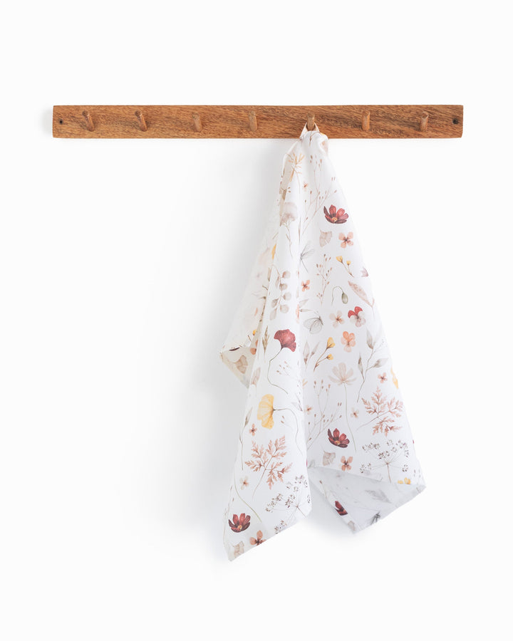 Linen tea towel in Meadow print - MagicLinen