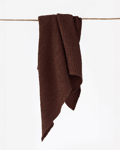 Waffle Bath Towel in Dark chocolate | MagicLinen