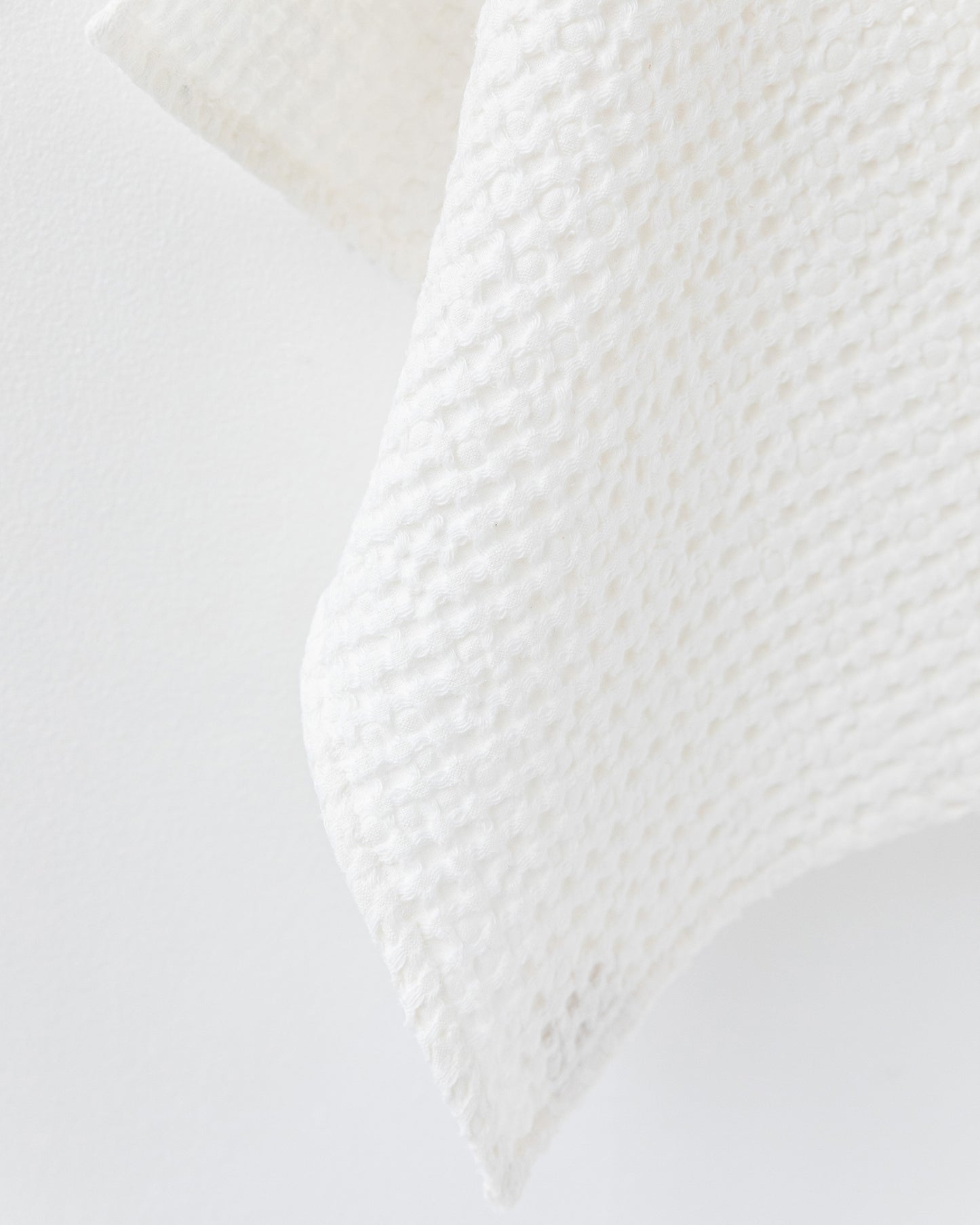 Waffle Face Towel in White - MagicLinen