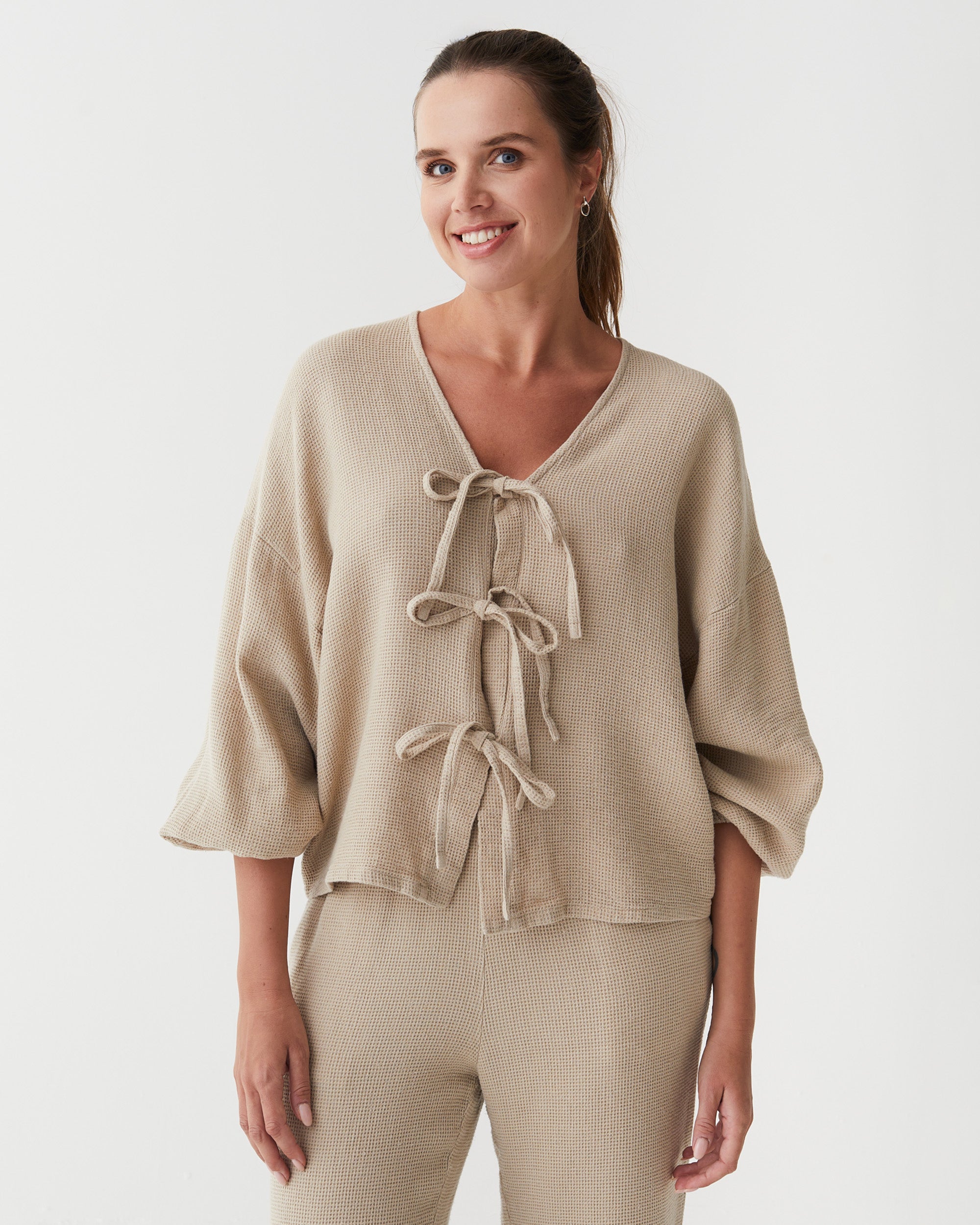 Tie-Front waffle top ELORA in Natural | MagicLinen