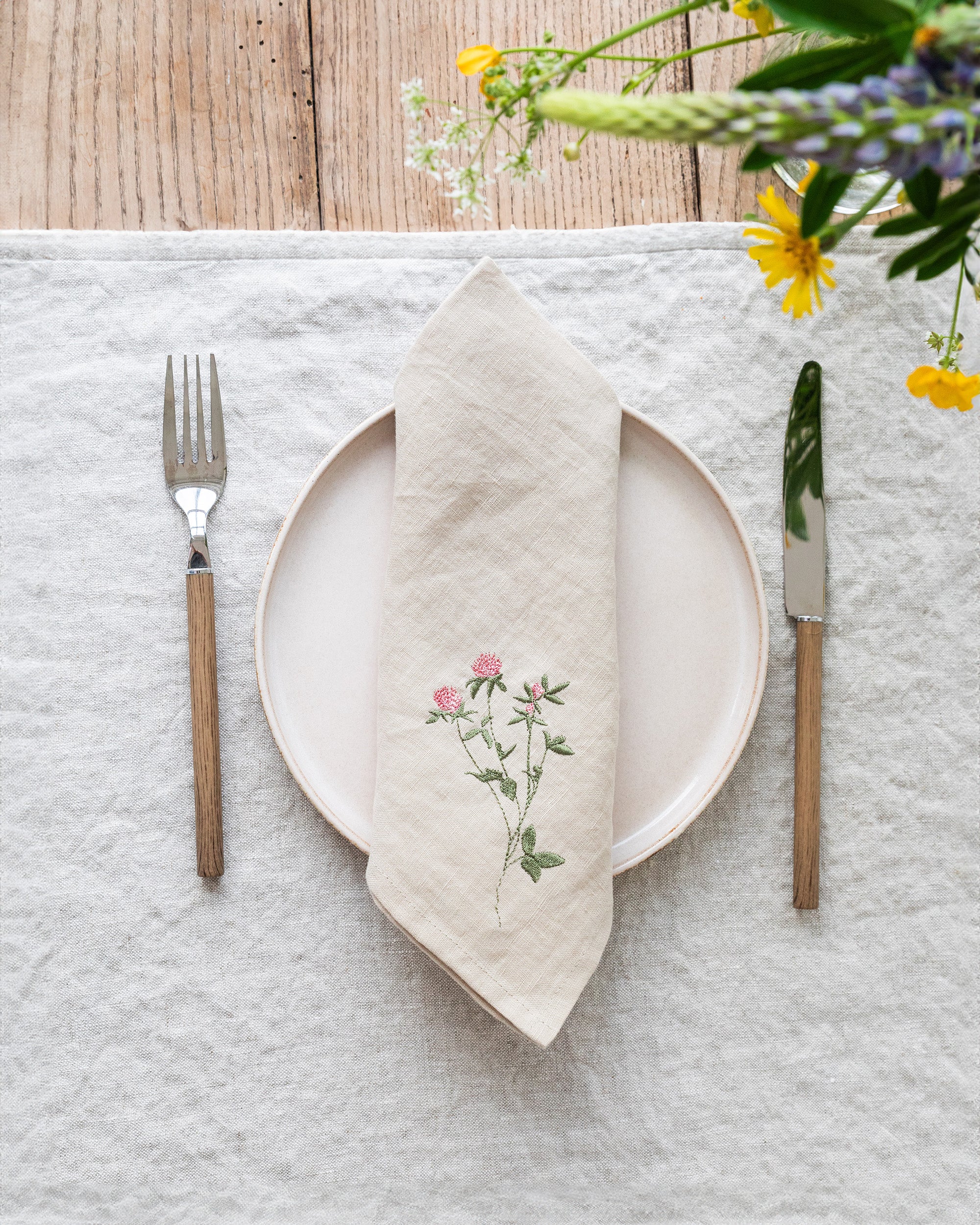 Wildflower embroidered linen napkin set of 4 | MagicLinen
