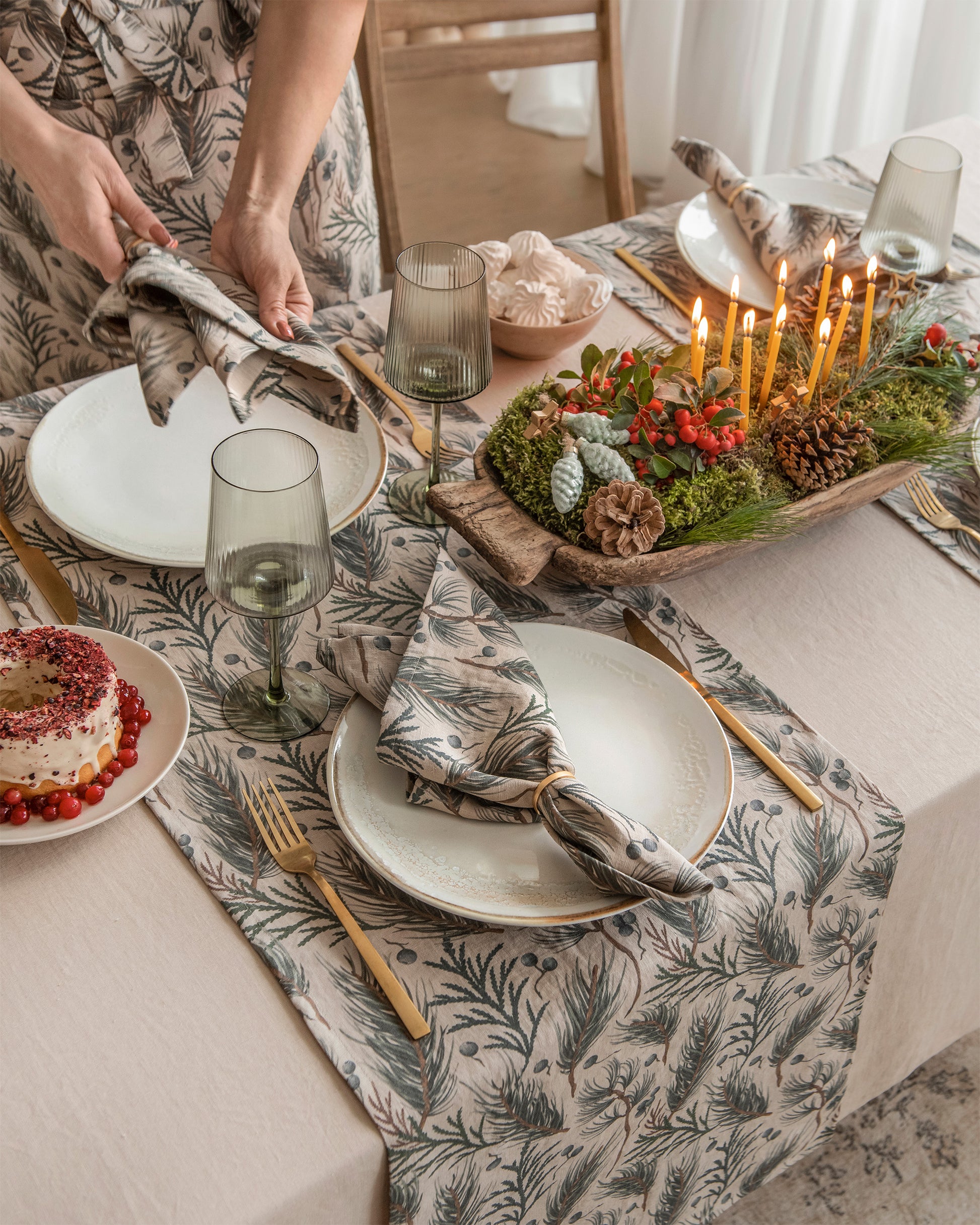 Linen bib apron in Natural & Winter print