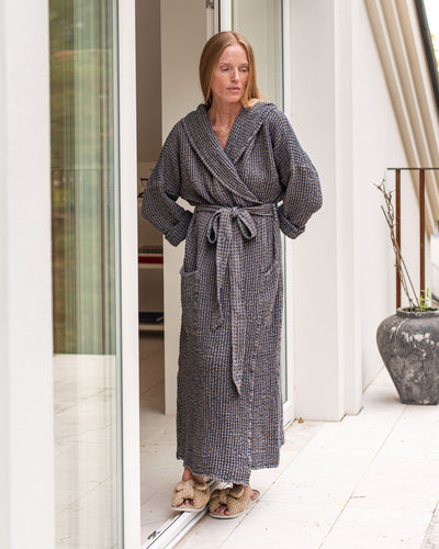 Women's waffle robe in Midnight bronze