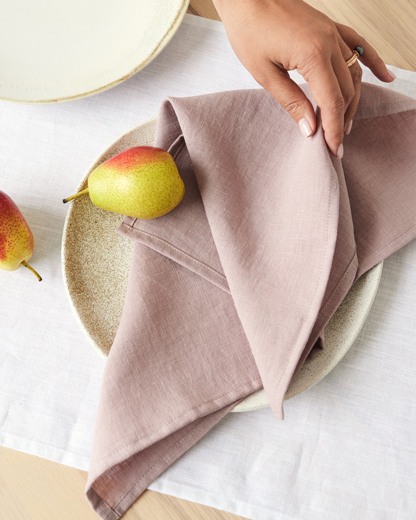 Woodrose linen napkin set of 2