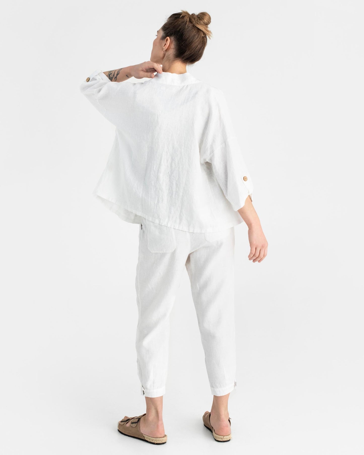 Linen kimono jacket BANOS in White - MagicLinen