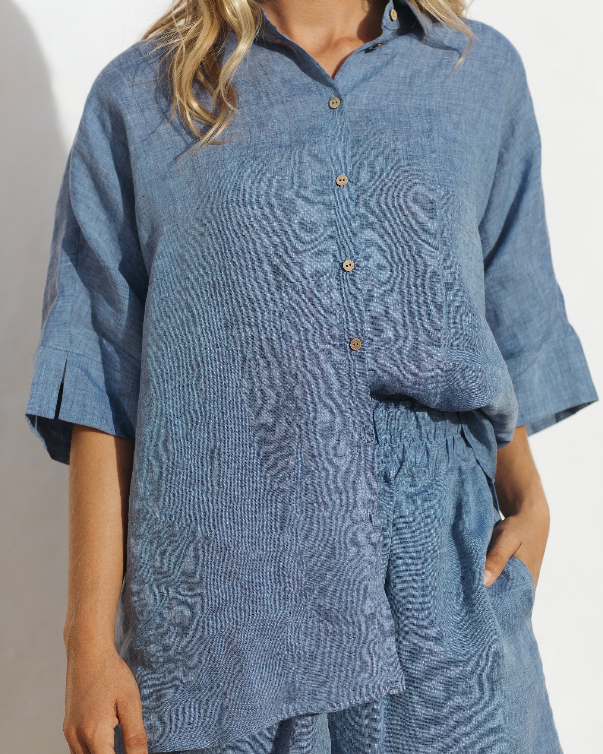 Short-sleeved Linen Top CABRERA in Denim Chambray | MagicLinen