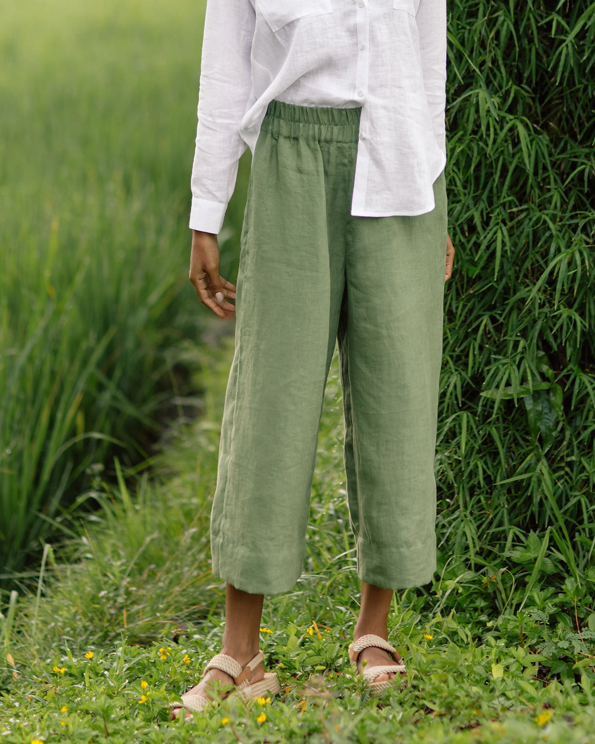 Wide leg linen culotte pants BRUNY in Forest green
