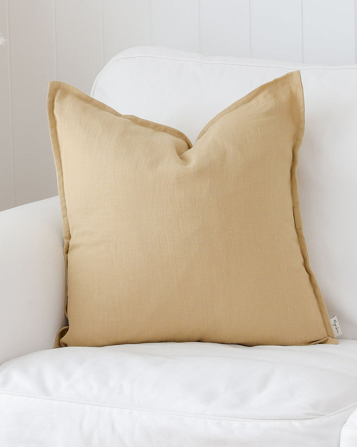 Deco pillow cover with buttons in Sandy beige - MagicLinen