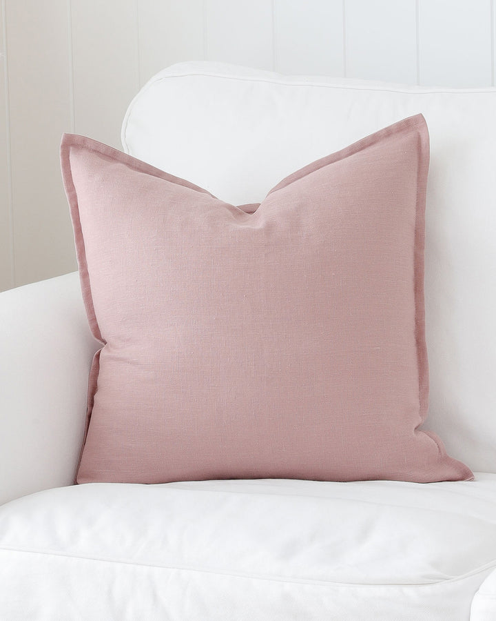 Deco pillow cover with buttons in Woodrose - MagicLinen