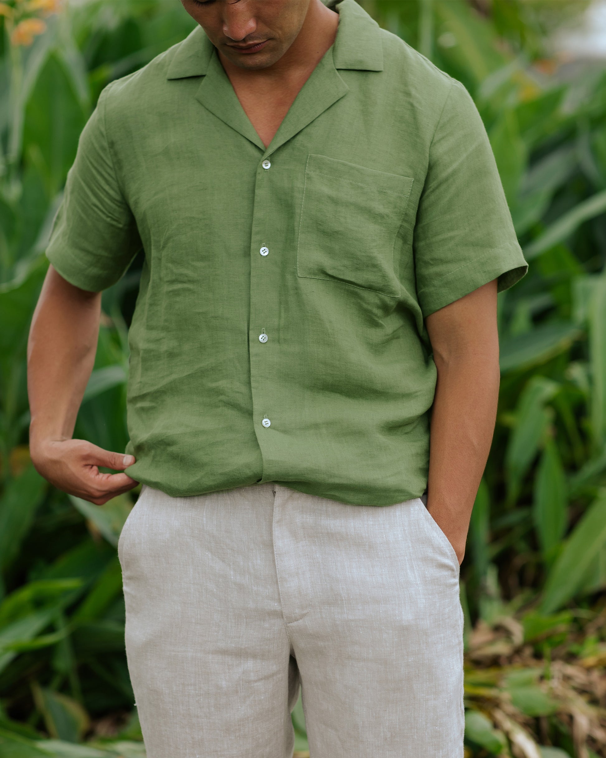 Short-sleeved Breezy Men's Linen Shirt HAWI in Forest Green | MagicLinen M Short-sleeved Breezy Men's Linen Shirt HAWI in Forest Green | MagicLinen M