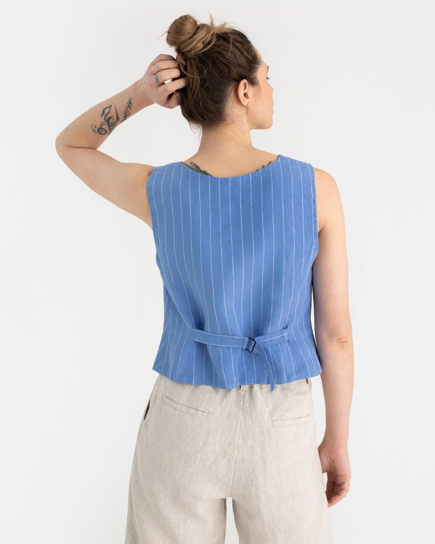 Classic linen vest OBIDOS in Blue stripes - MagicLinen