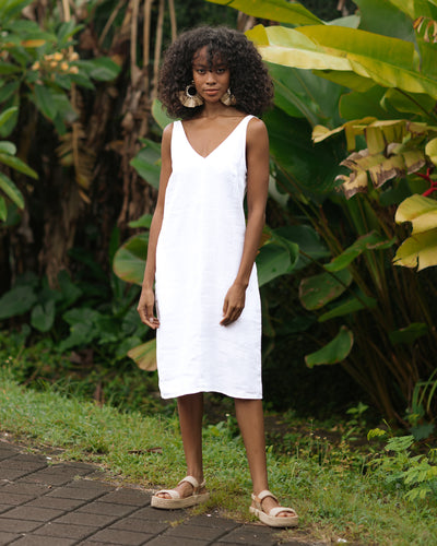 Cut-out linen dress TAHITI in White - MagicLinen