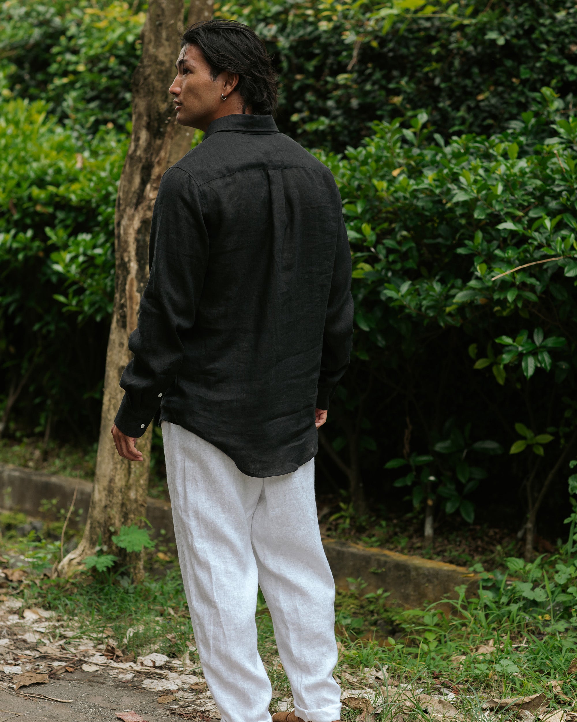 Men's Classic Linen Shirt WENGEN in Black | MagicLinen