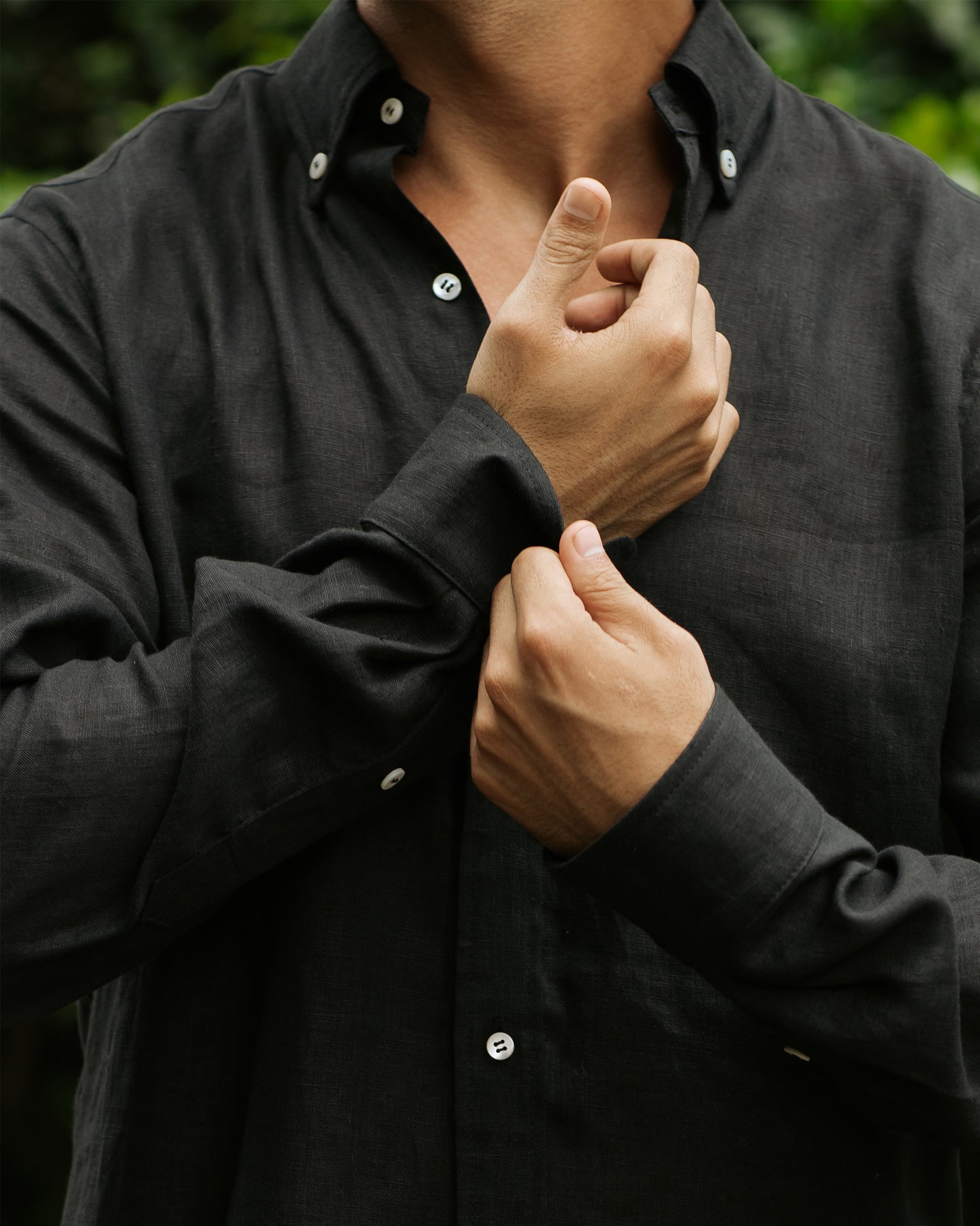 Men's classic linen shirt WENGEN in Black - MagicLinen