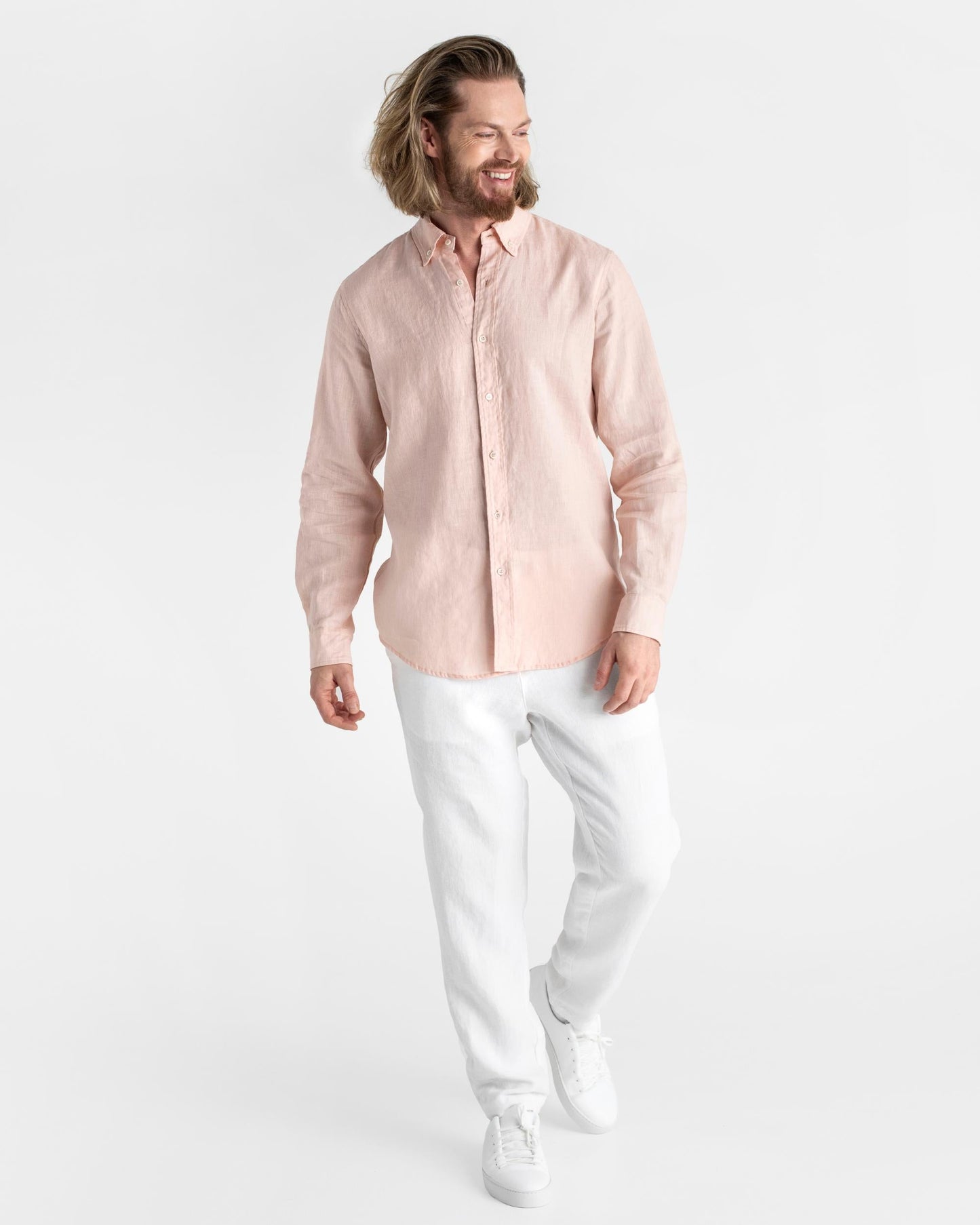 Men's classic linen shirt WENGEN in Light pink - MagicLinen modelBoxOn