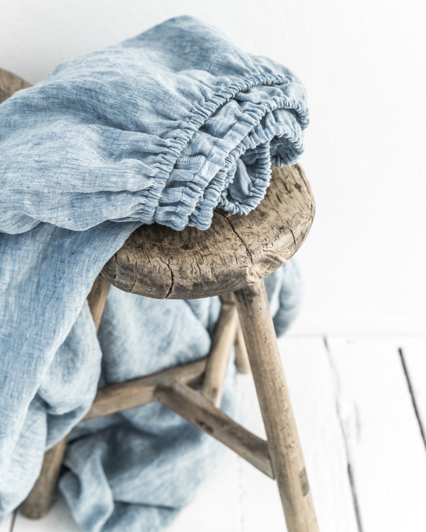 Custom size Blue melange linen fitted sheet - MagicLinen