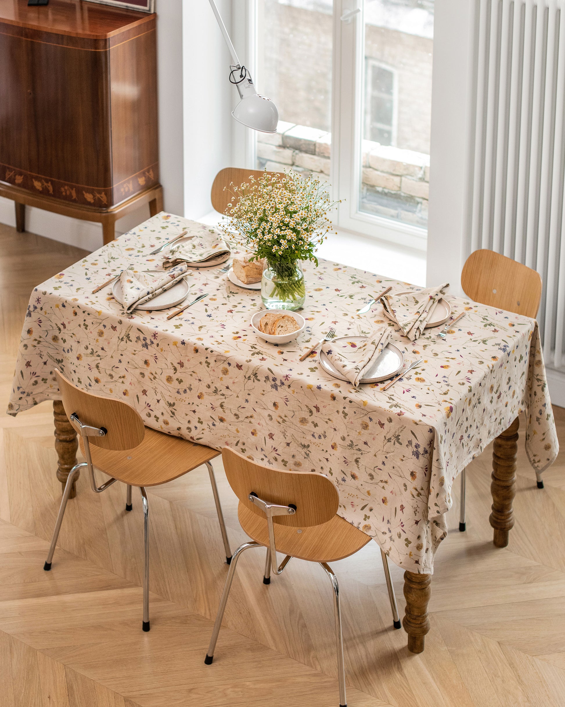 Botanical print linen tablecloth - MagicLinen