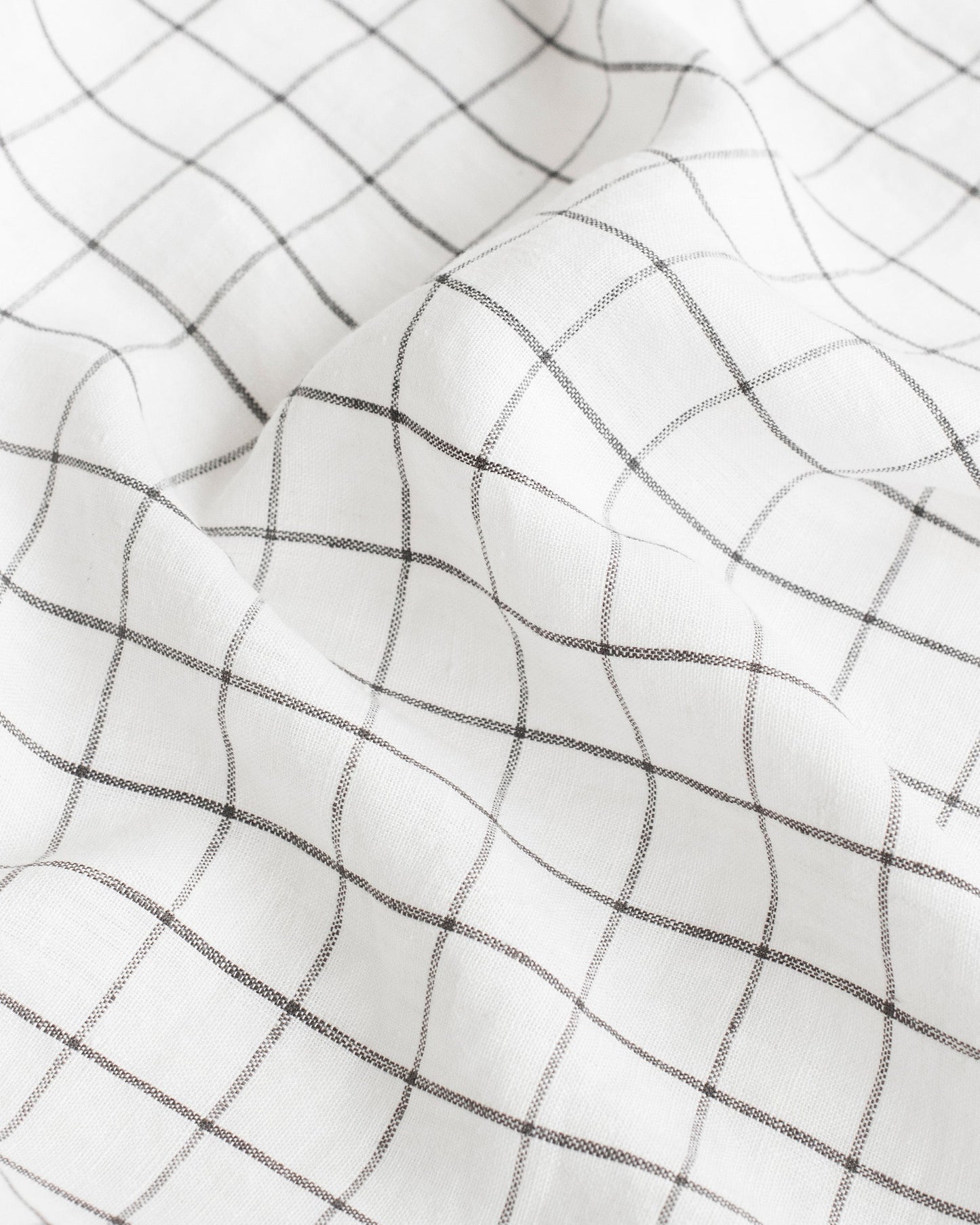 Charcoal grid linen fitted sheet - MagicLinen