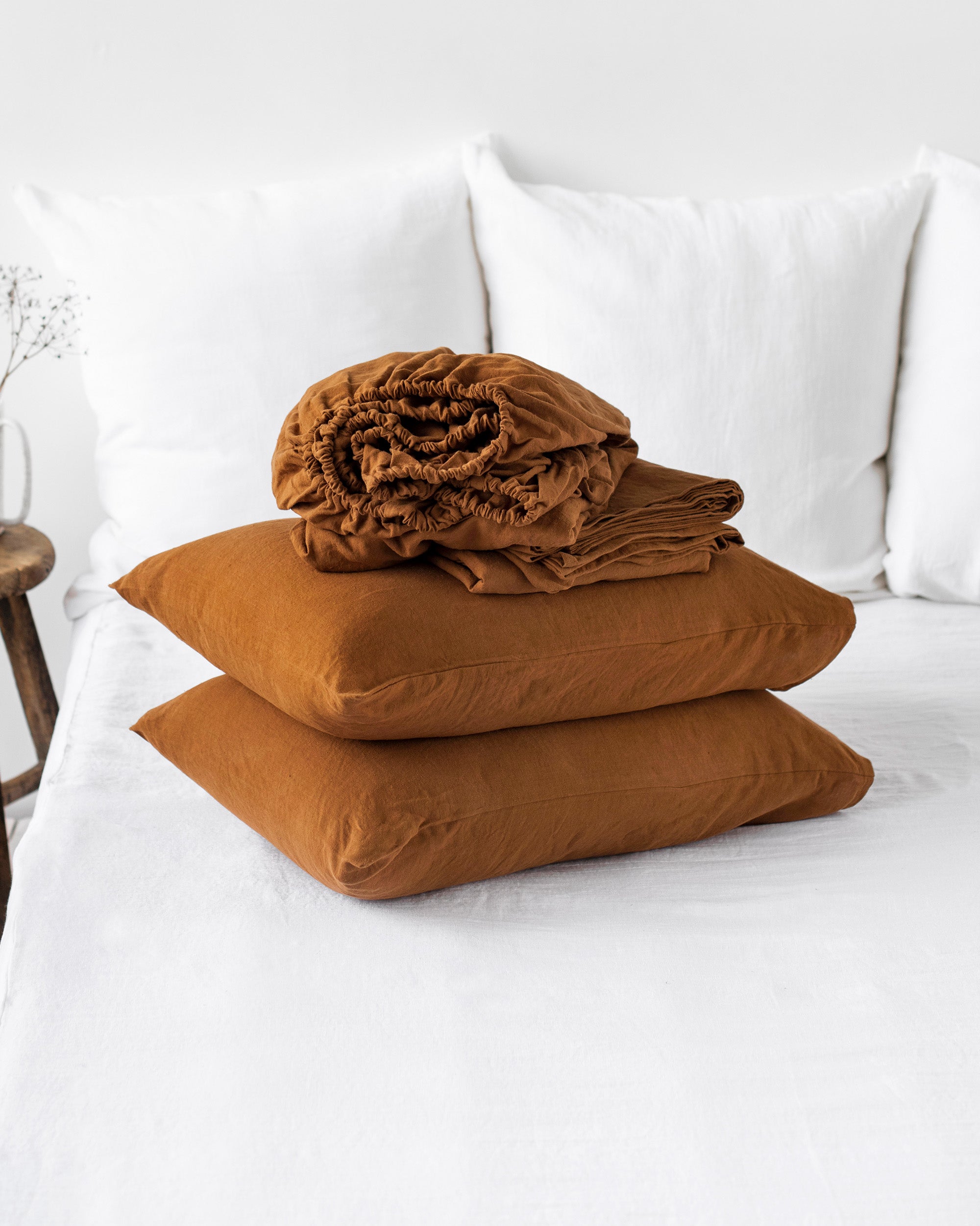 Cinnamon linen sheet set