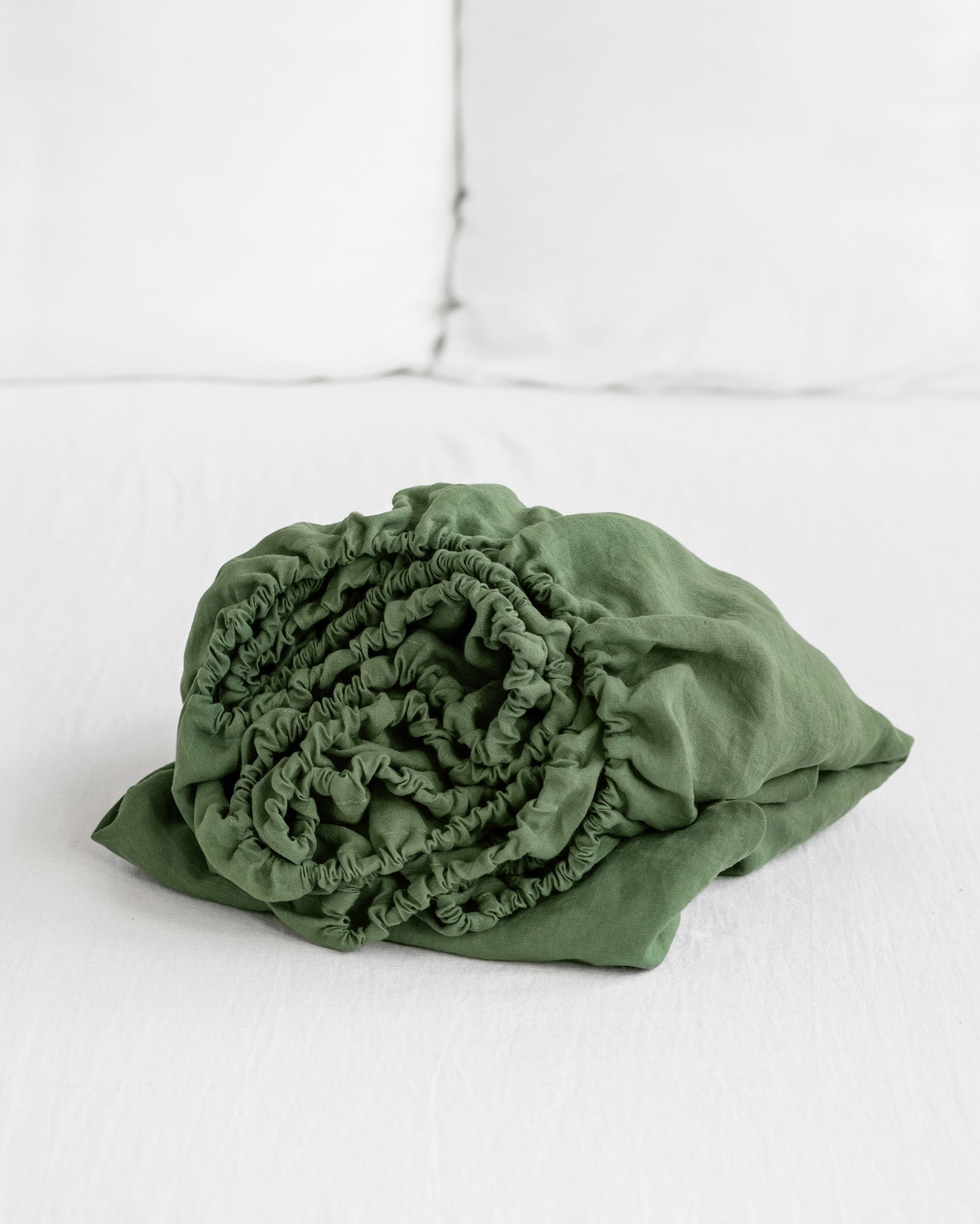 Custom size Forest green linen fitted sheet - MagicLinen