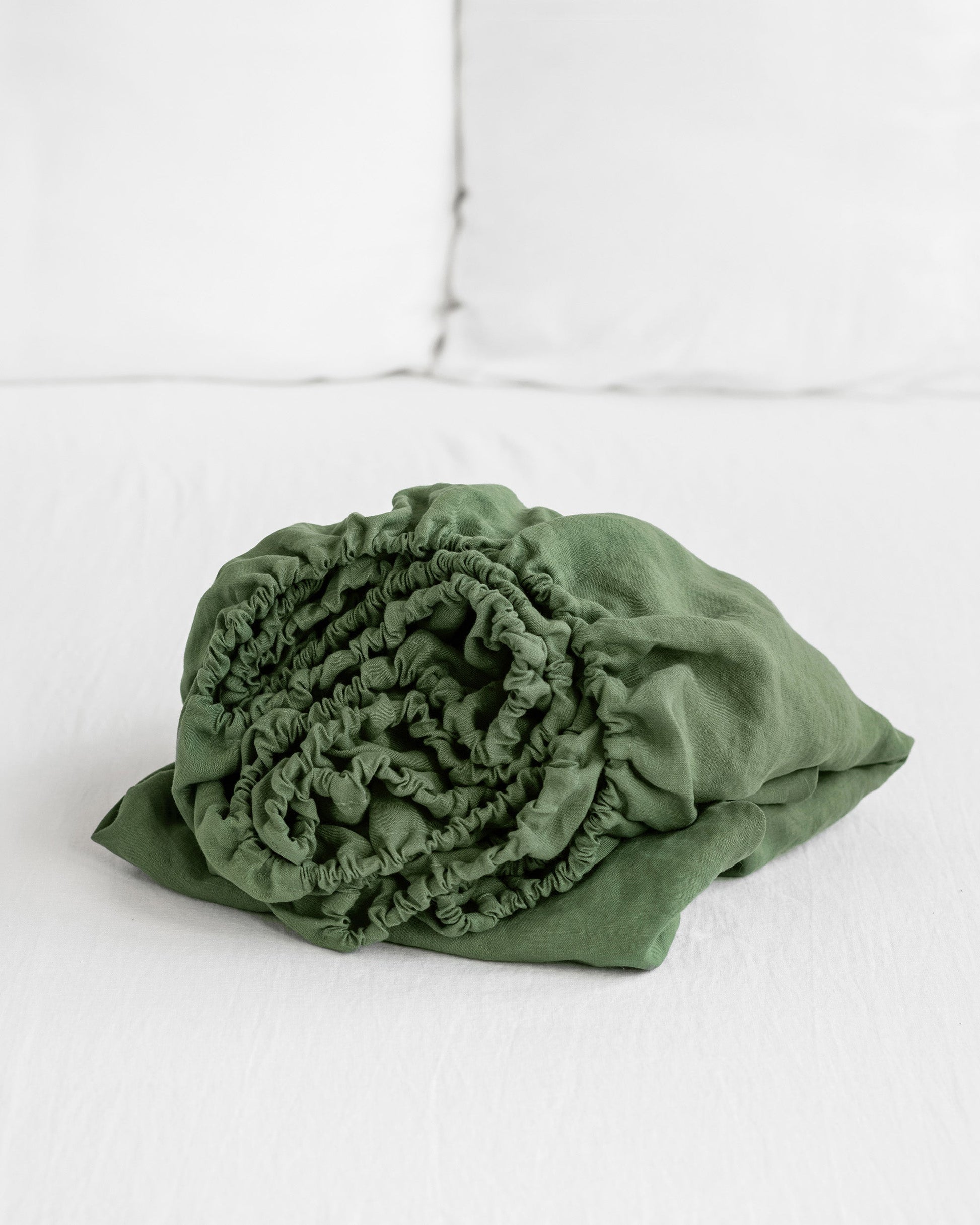 Custom size Forest green linen fitted sheet - MagicLinen