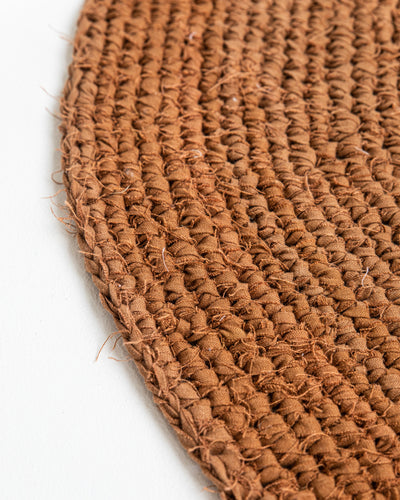Hand knitted linen rug in Cinnamon - MagicLinen