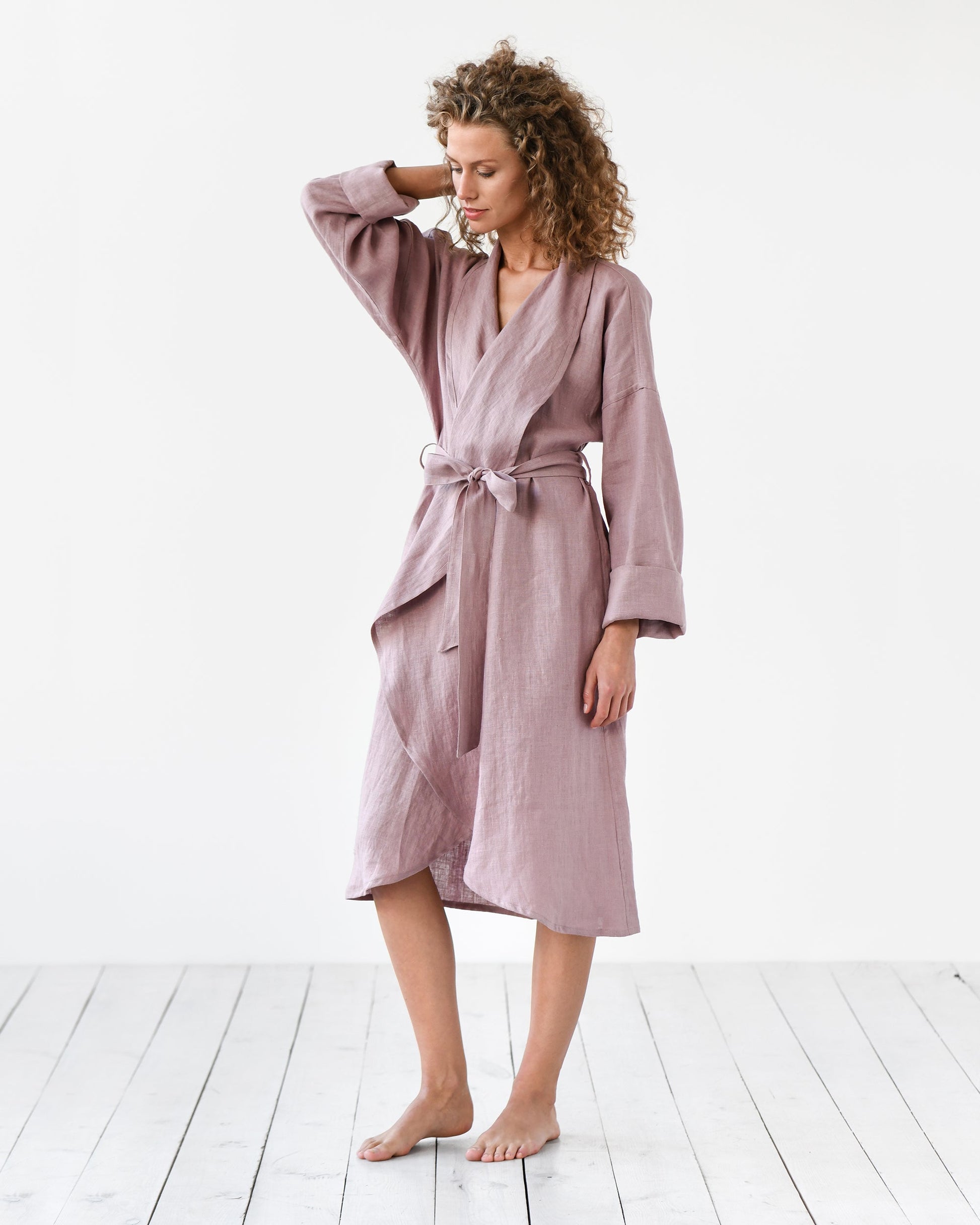 Linen robe in Woodrose - MagicLinen