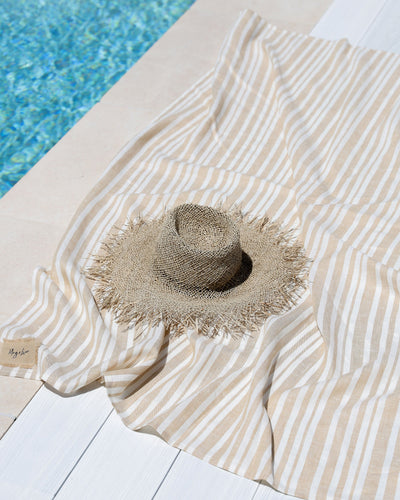 Linen beach towel Striped in sand - MagicLinen