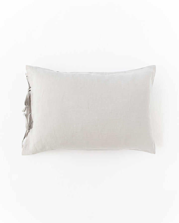 Linen pillowcase with ties in Light gray - MagicLinen