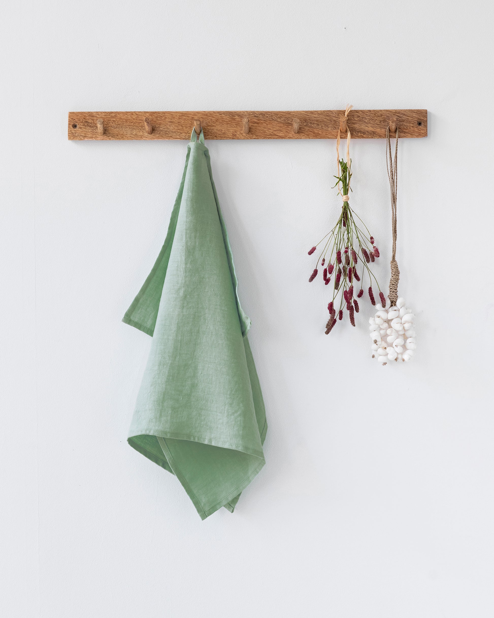 Linen tea towel in Matcha green - MagicLinen