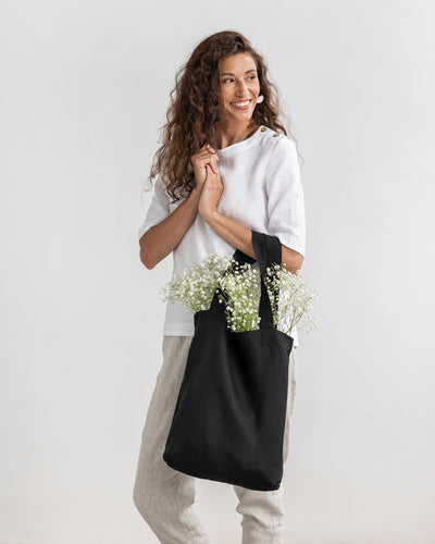 Linen tote bag in Black - MagicLinen