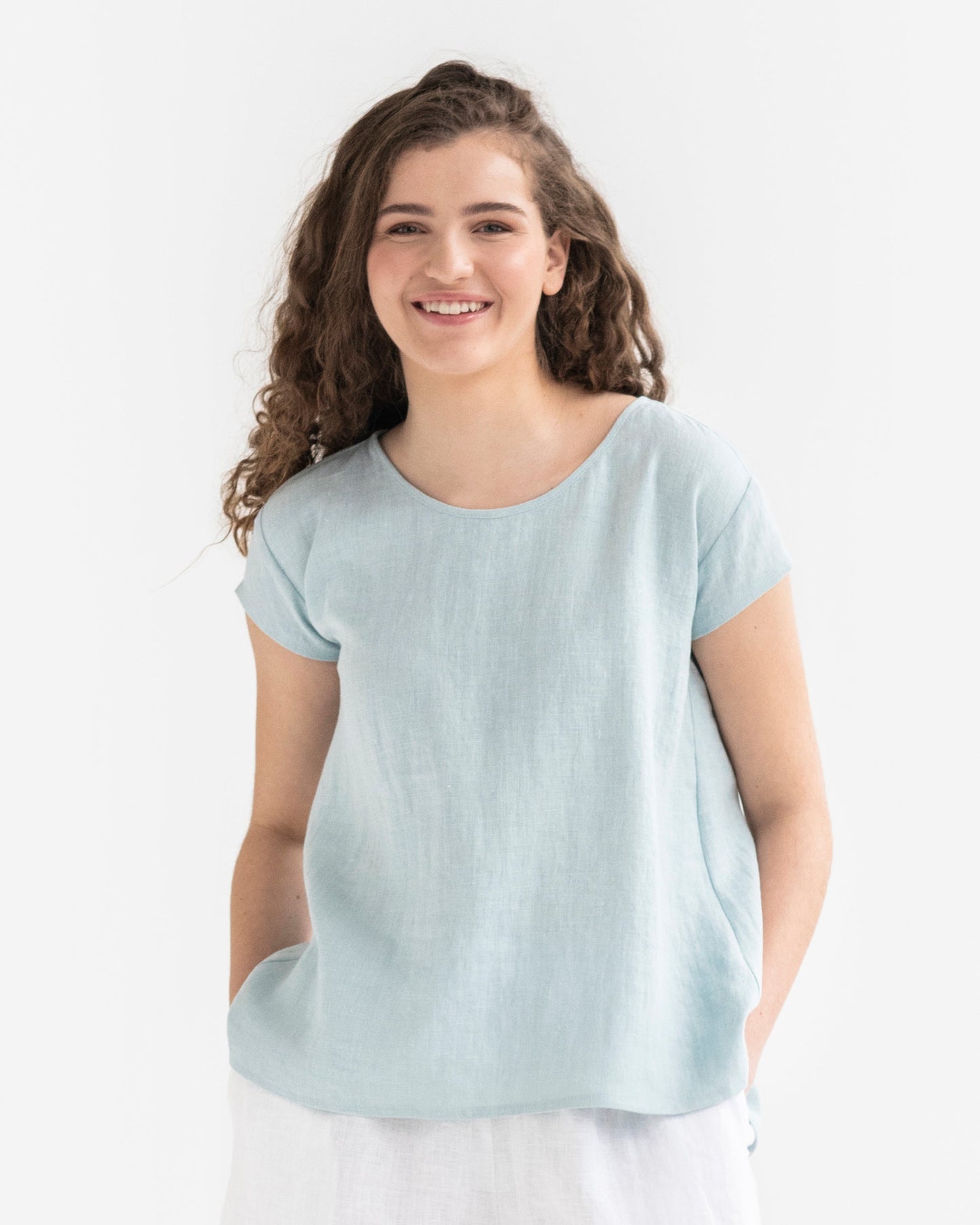 Loose fit linen top TAHOE in dusty blue - MagicLinen