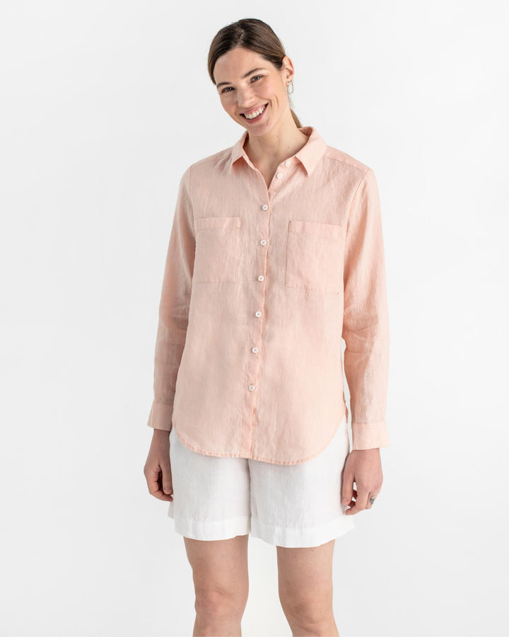 Long-sleeved linen shirt CALPE in Light pink - MagicLinen modelBoxOn