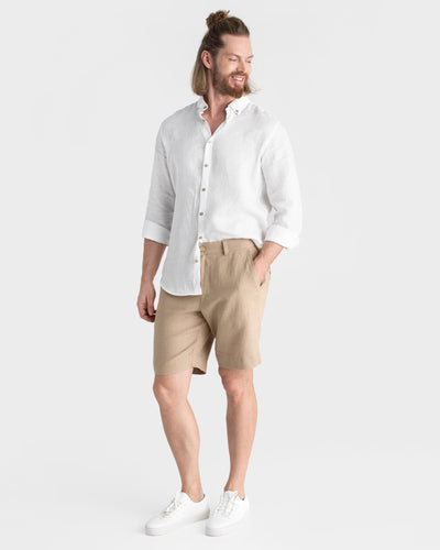 Men's classic linen shorts GLENCOE in Wheat - MagicLinen modelBoxOn