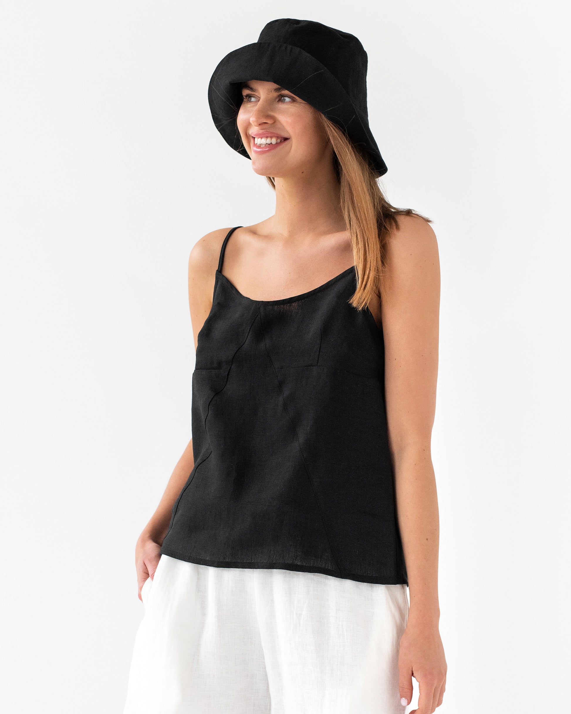 Linen bucket hat in Black - MagicLinen