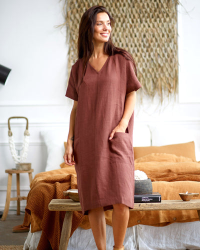 Loose-fit linen dress MEREDITH in Tuscan red - MagicLinen