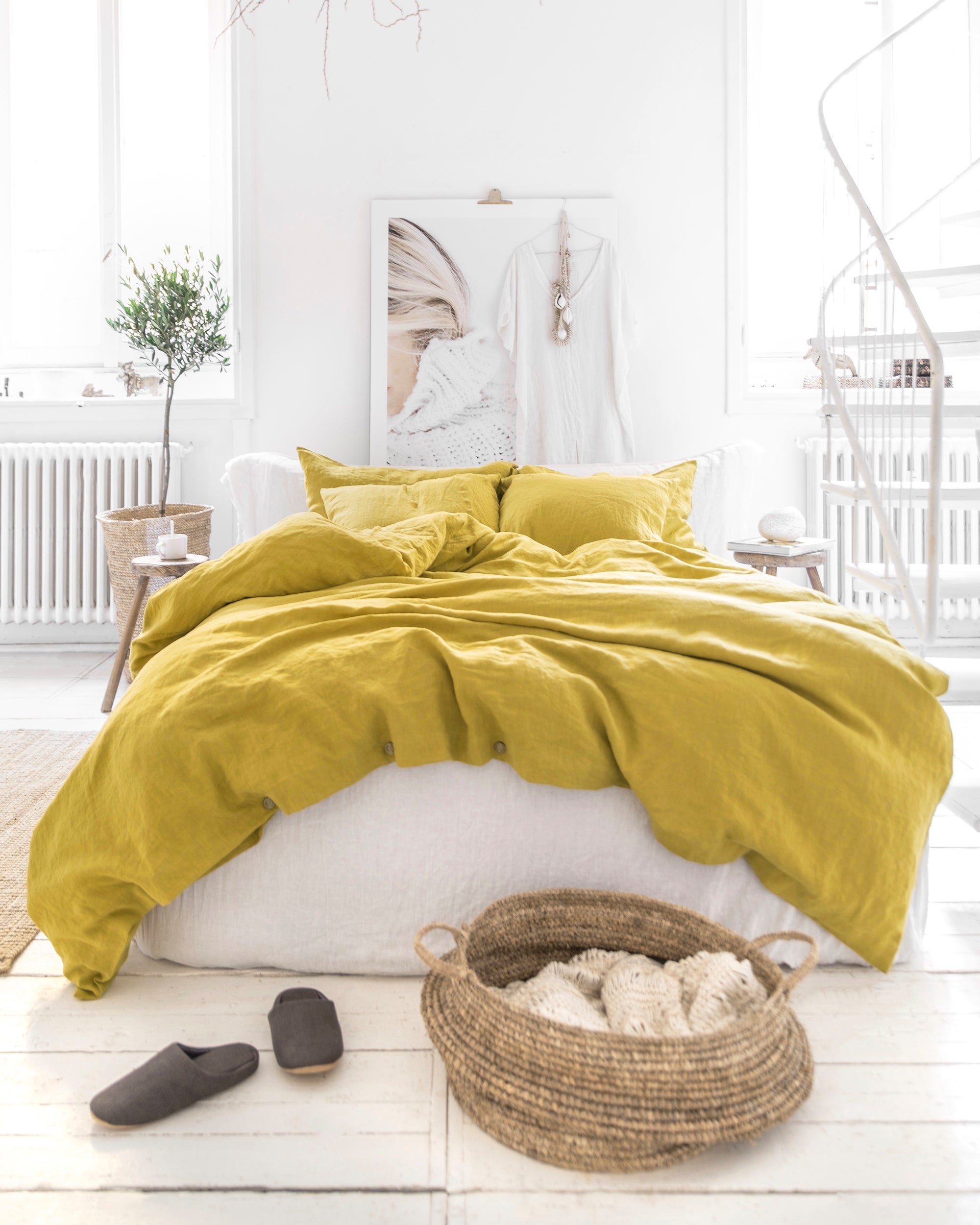 4 piece linen bedding set in Yellow Mustard Linen duvet cover Two pillowcases Stonewashed Linen Bedding online / Soft Linen king Queen duvet cover