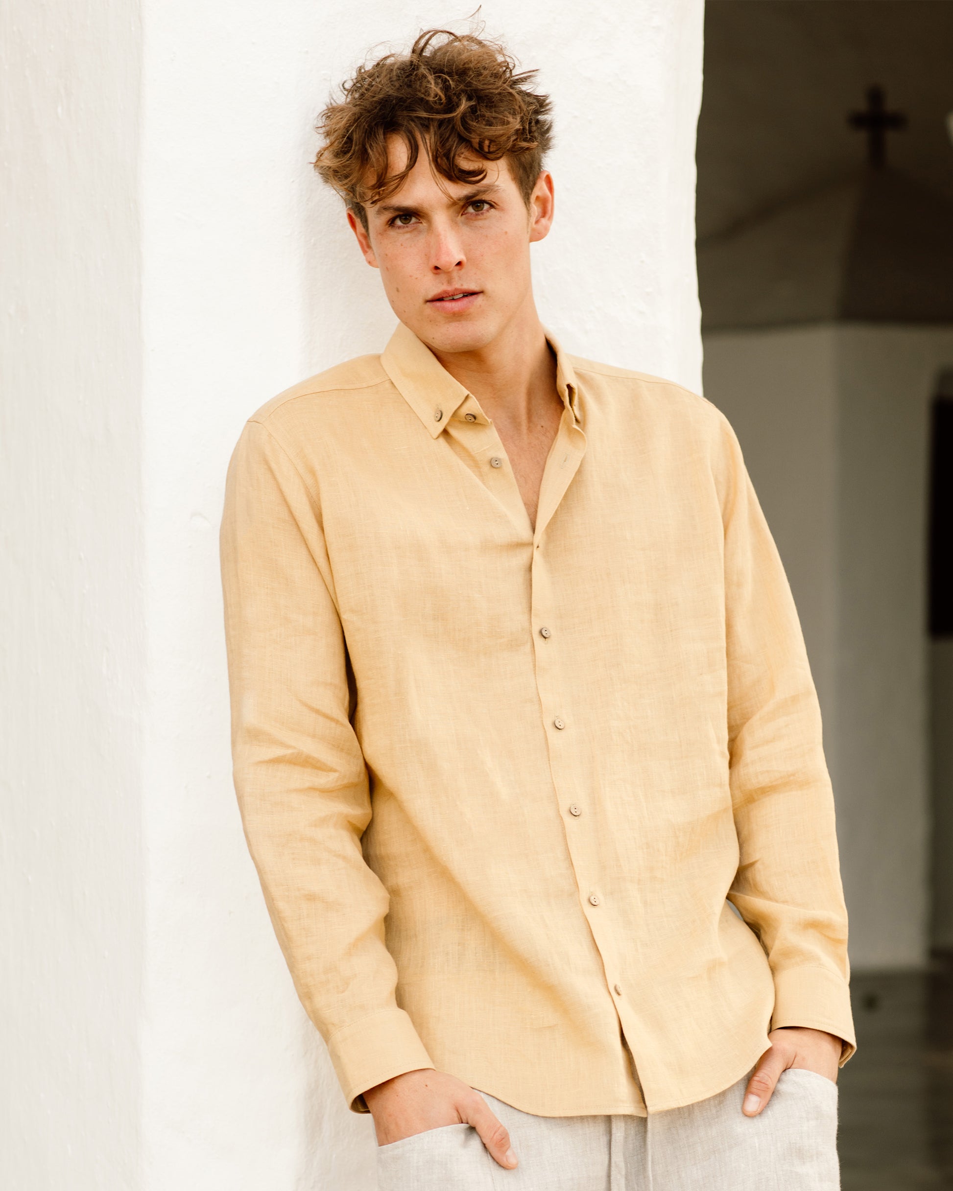 Men's linen shirt NEVADA in sandy beige - MagicLinen